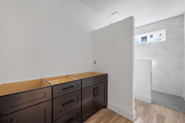 6524 Lansford Street, Navarre, FL 32566