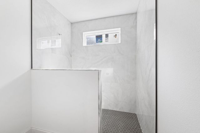 6524 Lansford Street, Navarre, FL 32566