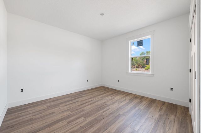 6524 Lansford Street, Navarre, FL 32566