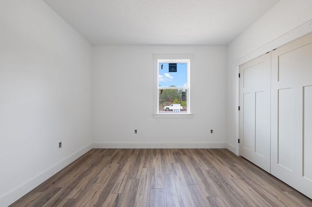 6524 Lansford Street, Navarre, FL 32566