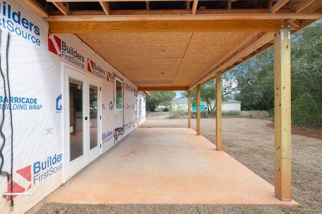 6524 Lansford Street, Navarre, FL 32566