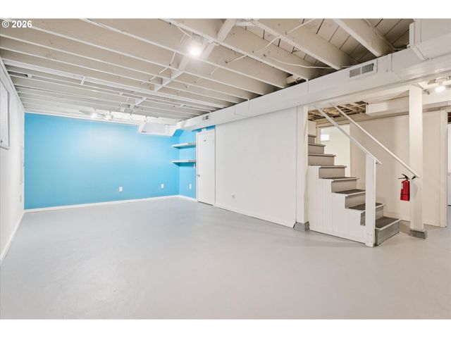 7075 N CAMBRIDGE Ave, Portland, OR 97203