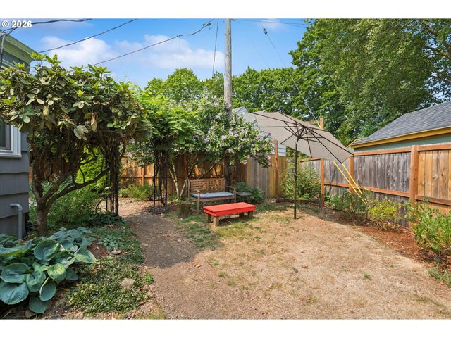 7075 N CAMBRIDGE Ave, Portland, OR 97203