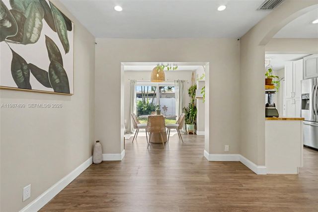 3460 SW 16th Ct, Fort Lauderdale, FL 33312