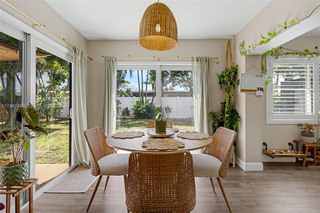 3460 SW 16th Ct, Fort Lauderdale, FL 33312