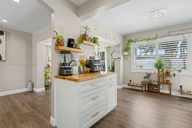 3460 SW 16th Ct, Fort Lauderdale, FL 33312