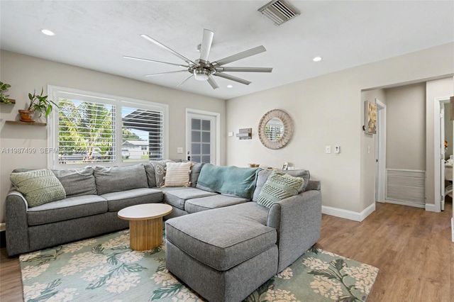 3460 SW 16th Ct, Fort Lauderdale, FL 33312