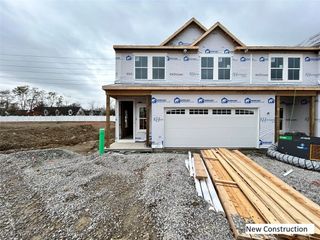 5084 Shepherds Glen, Willoughby, OH 44094