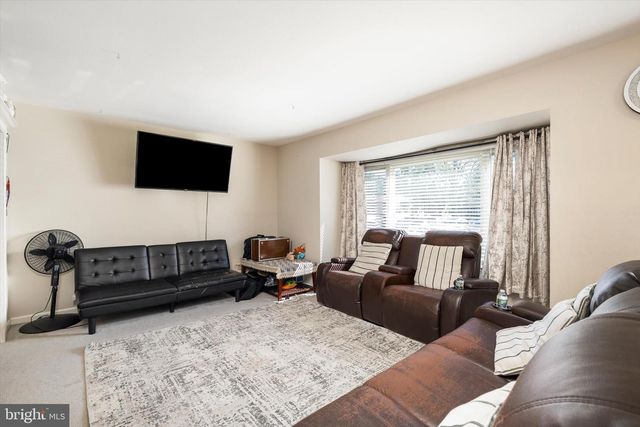 571 FAIRFIELD RD, East Windsor Twp, NJ 08520