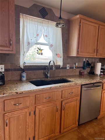 5241 Summit Boulevard, Dacono, CO 80514