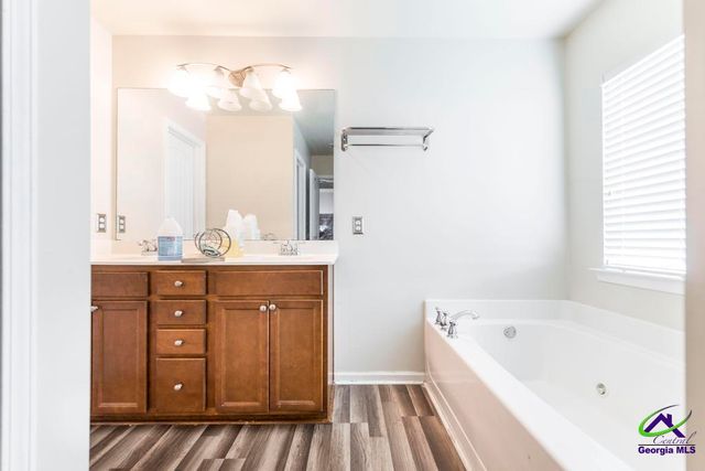 126 Abelia Lane, Byron, GA 31008