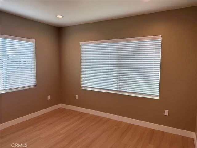 1070 N Vinedo Avenue, Pasadena, CA 91107