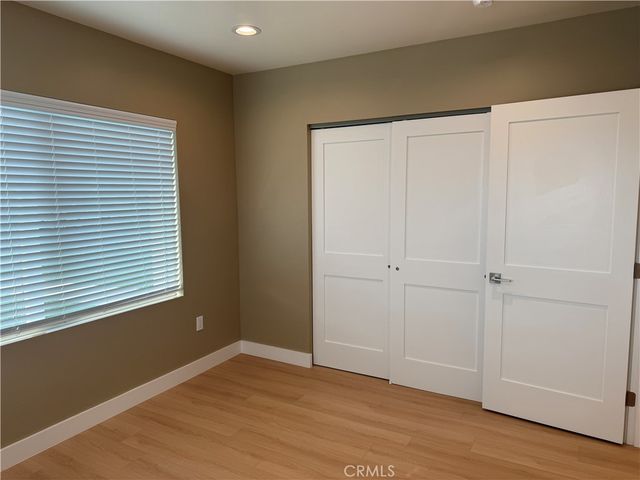 1070 N Vinedo Avenue, Pasadena, CA 91107