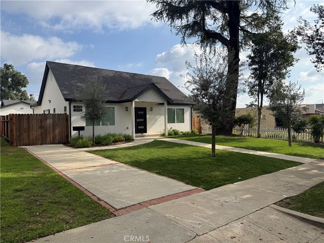 1070 N Vinedo Avenue, Pasadena, CA 91107