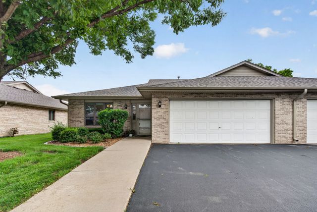 2700 Eagle Drive 2700, Joliet, IL 60436