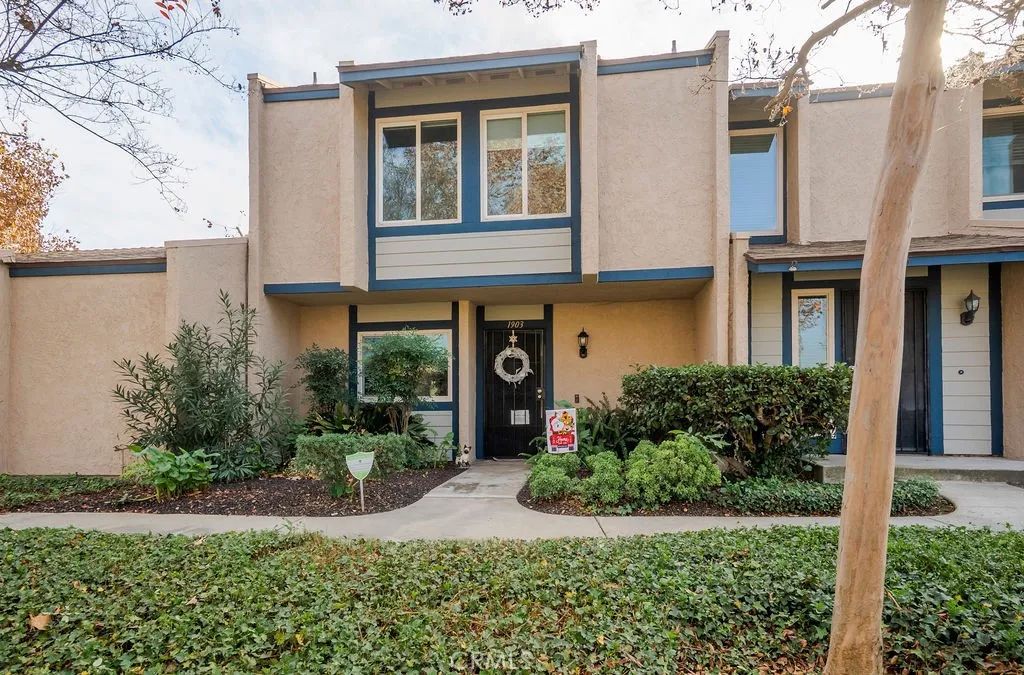1903 S Summerplace 15, West Covina, CA 91792
