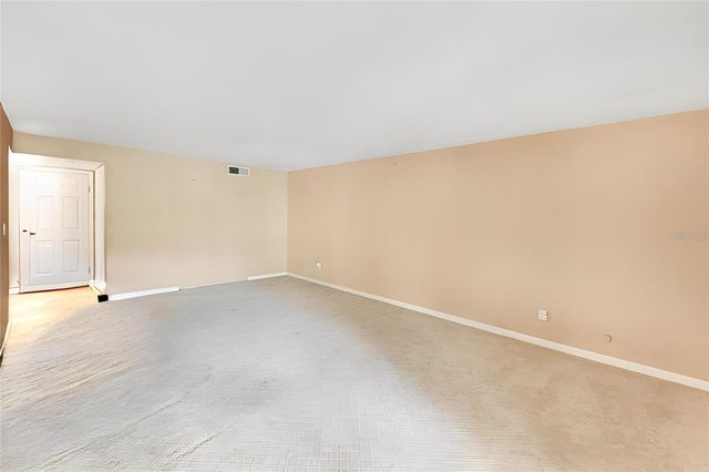 7504 DOLONITA DRIVE, Tampa, FL 33615