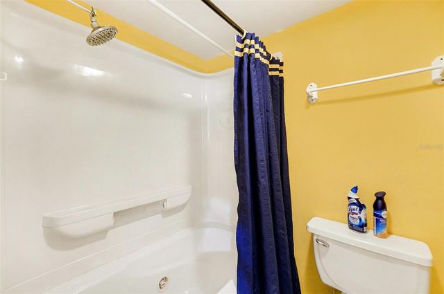 7504 DOLONITA DRIVE, Tampa, FL 33615