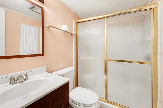 7504 DOLONITA DRIVE, Tampa, FL 33615