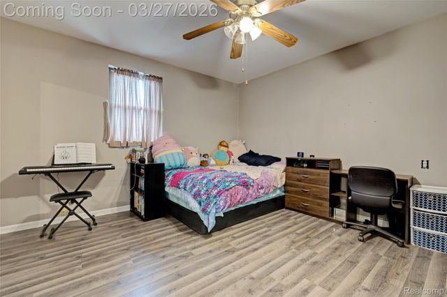 4009 Airport Road, Waterford Charter Township, MI 48329