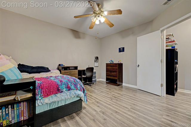 4009 Airport Road, Waterford Charter Township, MI 48329