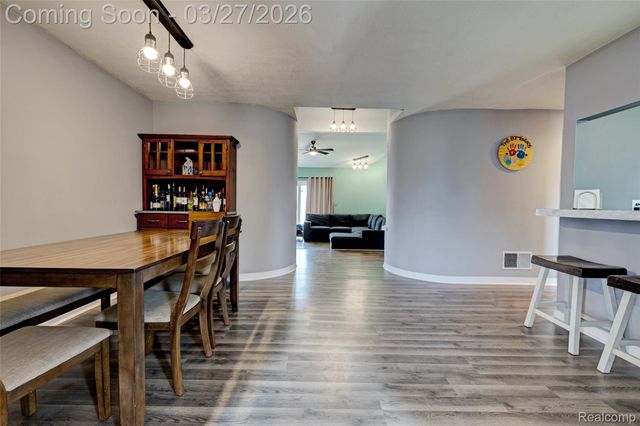 4009 Airport Road, Waterford Charter Township, MI 48329