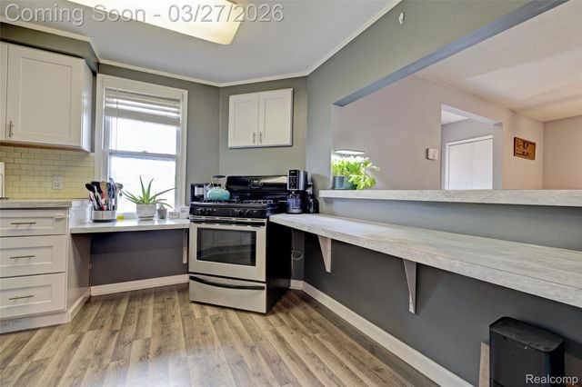 4009 Airport Road, Waterford Charter Township, MI 48329