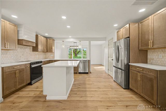 7865 Newbury Road, Tipp City, OH 45371