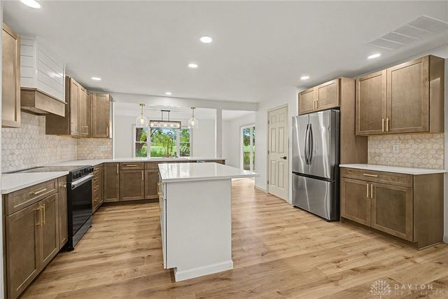 7865 Newbury Road, Tipp City, OH 45371
