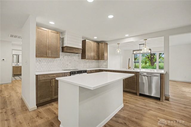 7865 Newbury Road, Tipp City, OH 45371