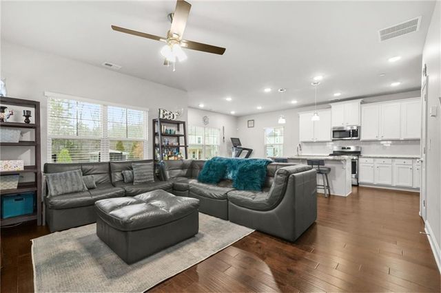 833 Jensmith Avenue, Marietta, GA 30060