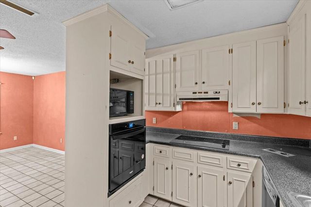 1404 Timbers Drive, Dothan, AL 36301