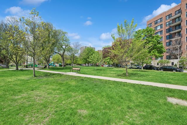 1516 Hinman Avenue 506, Evanston, IL 60201