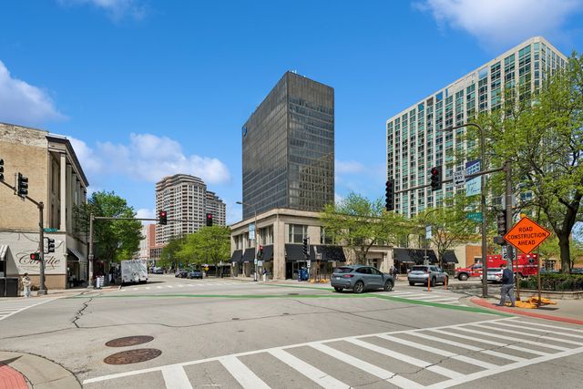 1516 Hinman Avenue 506, Evanston, IL 60201