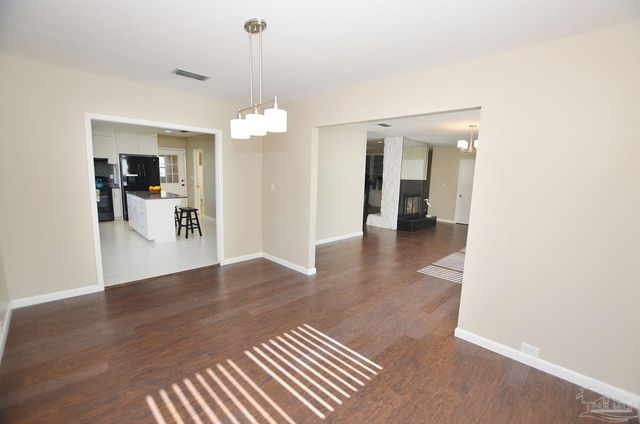 7310 W Jackson St, Pensacola, FL 32506