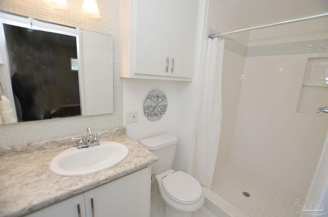 7310 W Jackson St, Pensacola, FL 32506