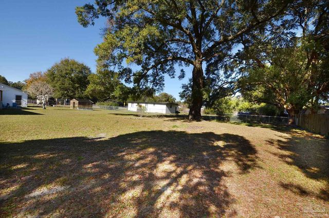 7310 W Jackson St, Pensacola, FL 32506