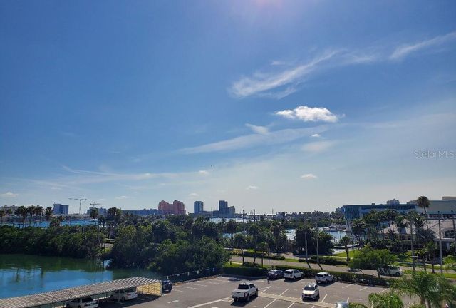 31 ISLAND WAY 303, Clearwater Beach, FL 33767