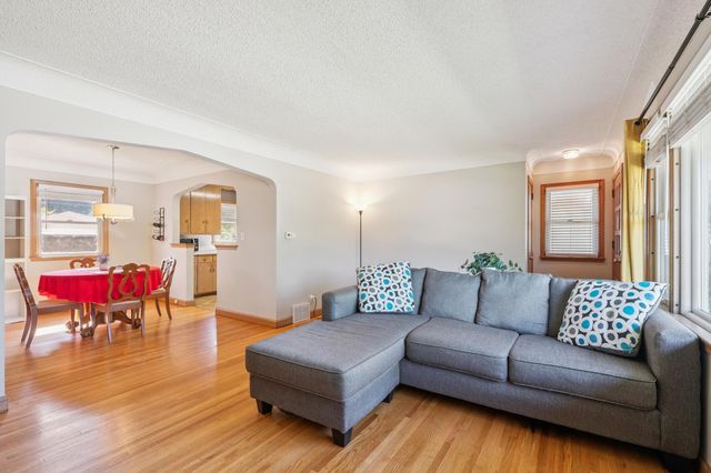 3355 Central Avenue NE, Minneapolis, MN 55418