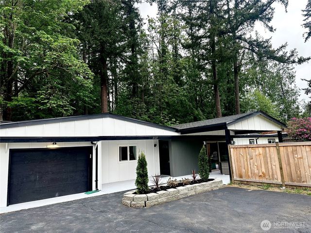 2027 219th Lane SE, Sammamish, WA 98075