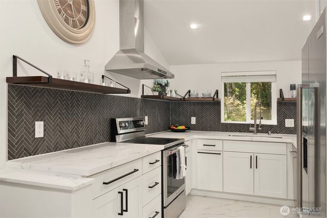 2027 219th Lane SE, Sammamish, WA 98075