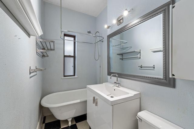 609 S 9th Street 8, Minneapolis, MN 55404