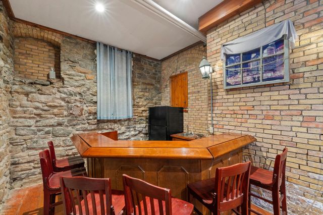 609 S 9th Street 8, Minneapolis, MN 55404