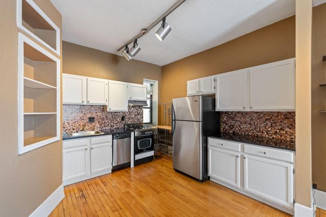 609 S 9th Street 8, Minneapolis, MN 55404