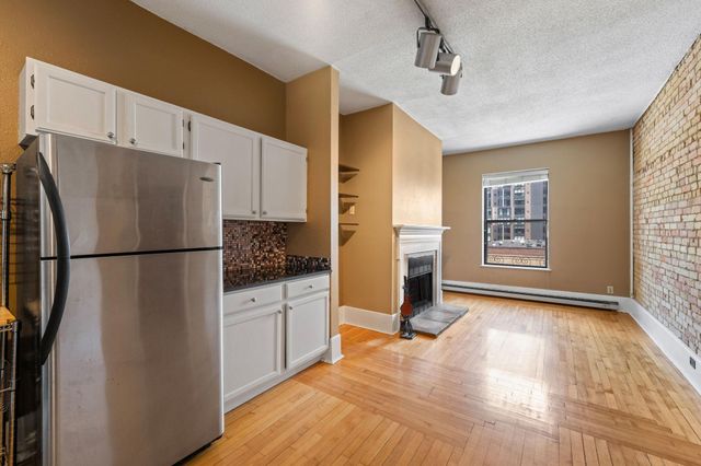 609 S 9th Street 8, Minneapolis, MN 55404