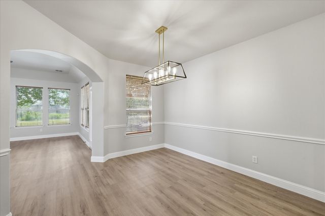 1581 Meadows Avenue, Lantana, TX 76226