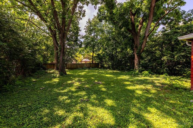25 Euclid Avenue, Wyoming, OH 45215