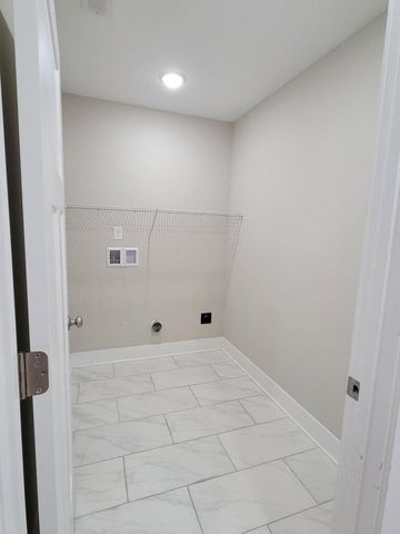 8476 Old Cleveland Pike, Ooltewah, TN 37363