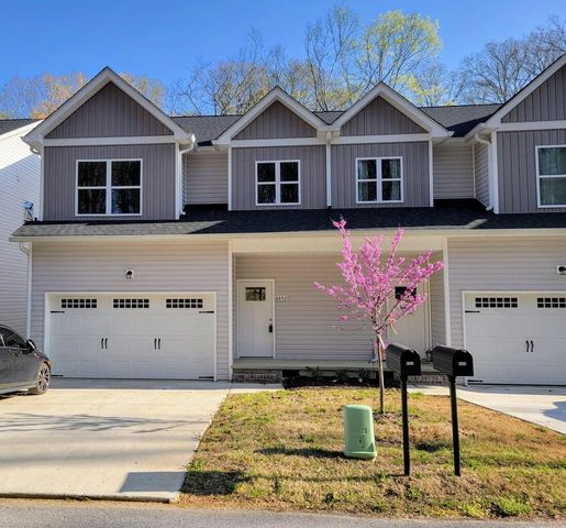 8476 Old Cleveland Pike, Ooltewah, TN 37363