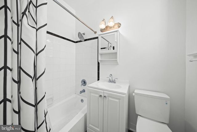 3022 WISCONSIN AVE NW #103, Washington, DC 20016